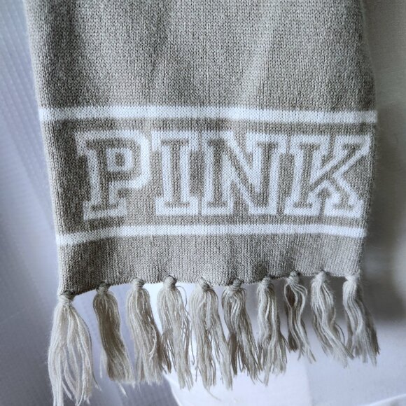 Victoria's Secret Pink Fashion Scarf Thick Warm Knit with Fringes Grey and White - Picture 3 of 7